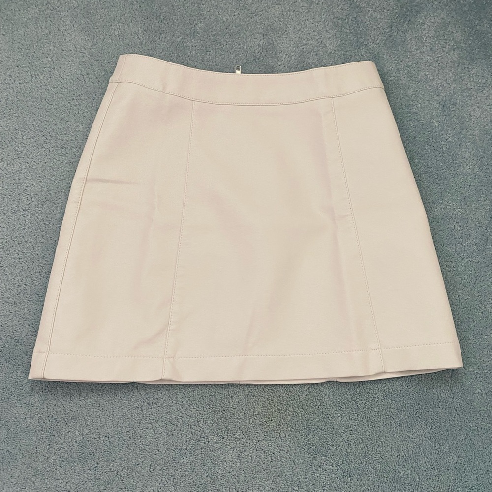 White leather mini skirt